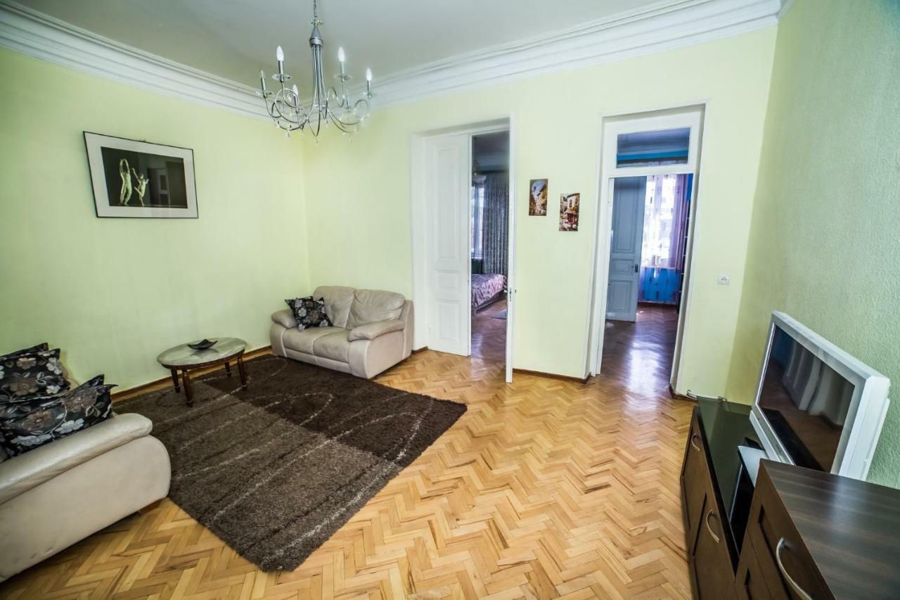 Gold District Apartment Тбілісі Екстер'єр фото