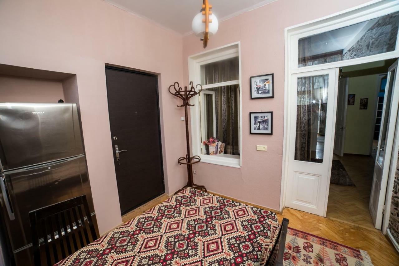 Gold District Apartment Тбілісі Екстер'єр фото