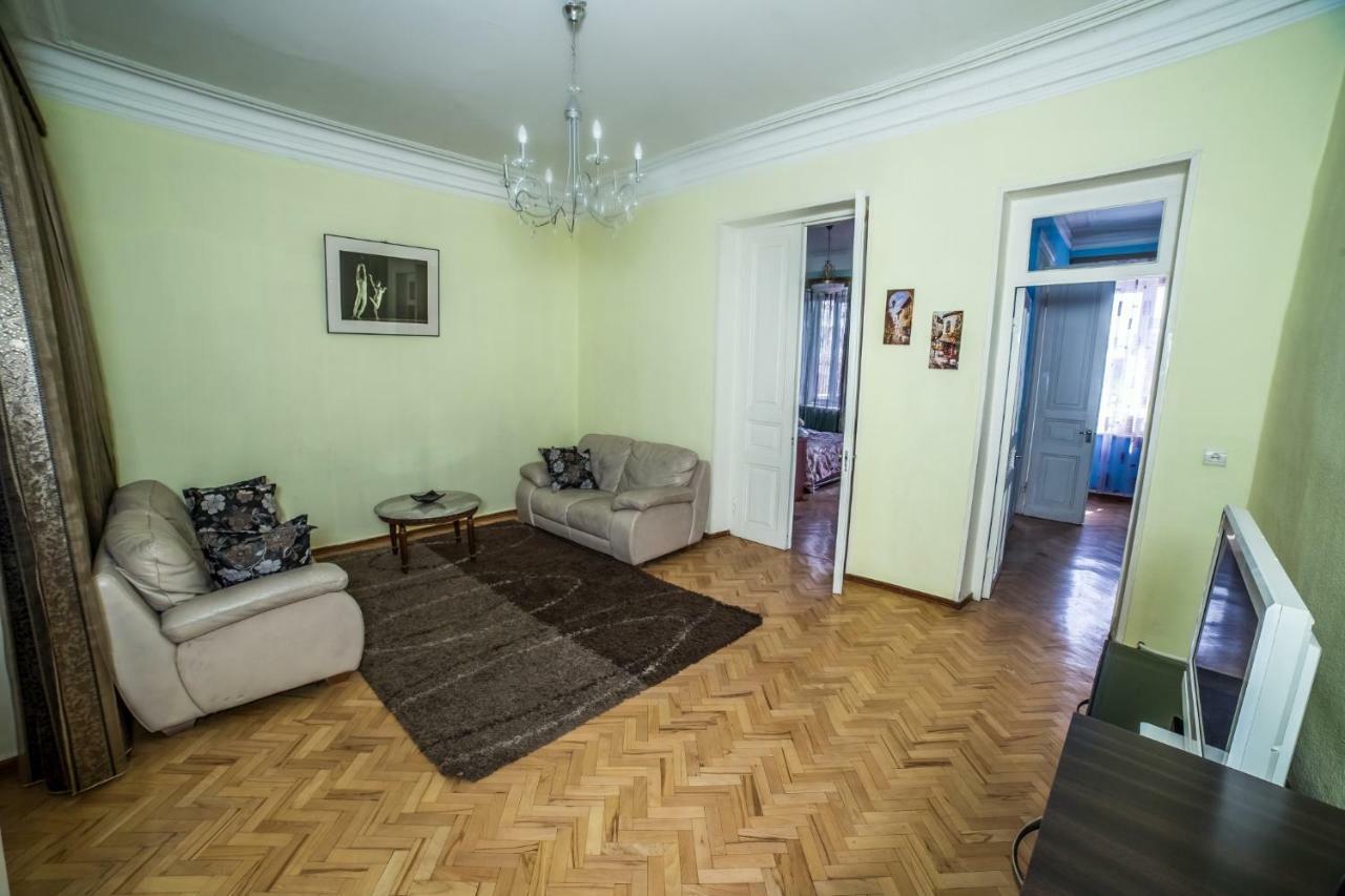 Gold District Apartment Тбілісі Екстер'єр фото
