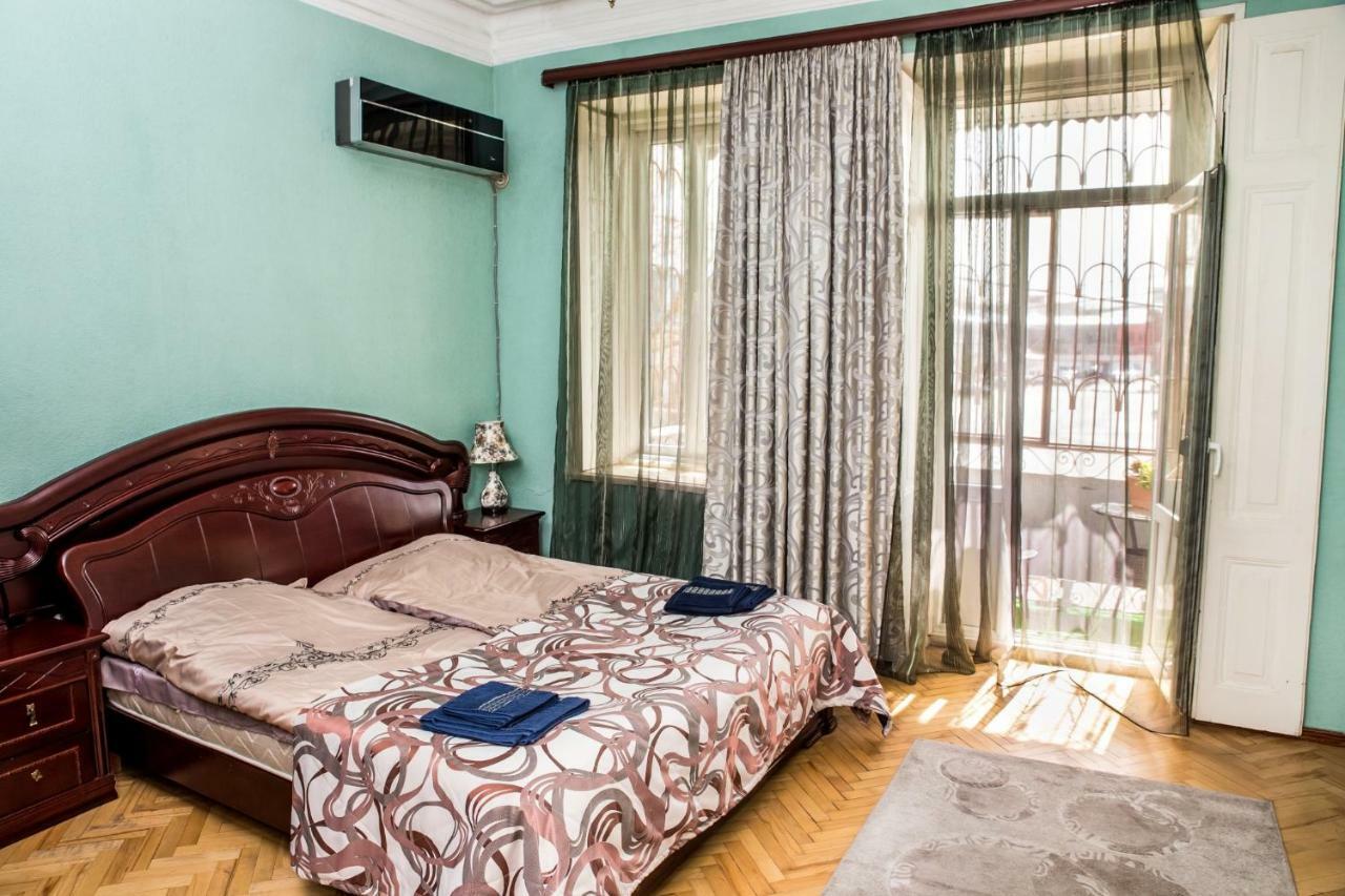 Gold District Apartment Тбілісі Екстер'єр фото
